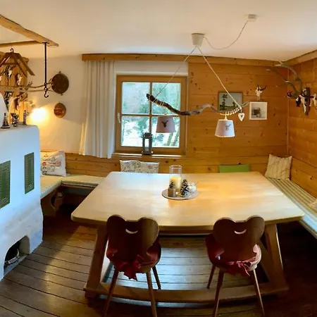 Waldgrubhaus Chalet Hinterthiersee