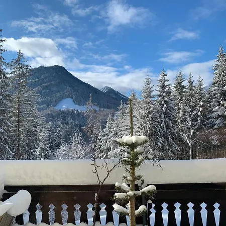 Waldgrubhaus Chalet *
